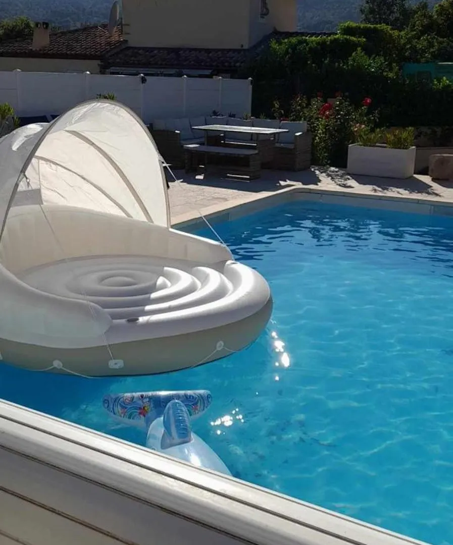 Magnifique Studio Piscine Et Parking Prive Manosque